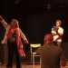 Sul palco alcuni attori stanno facendo le prove del prossimo spettacolo, Limportanza di chiamarsi Ernest di Oscar Wilde...